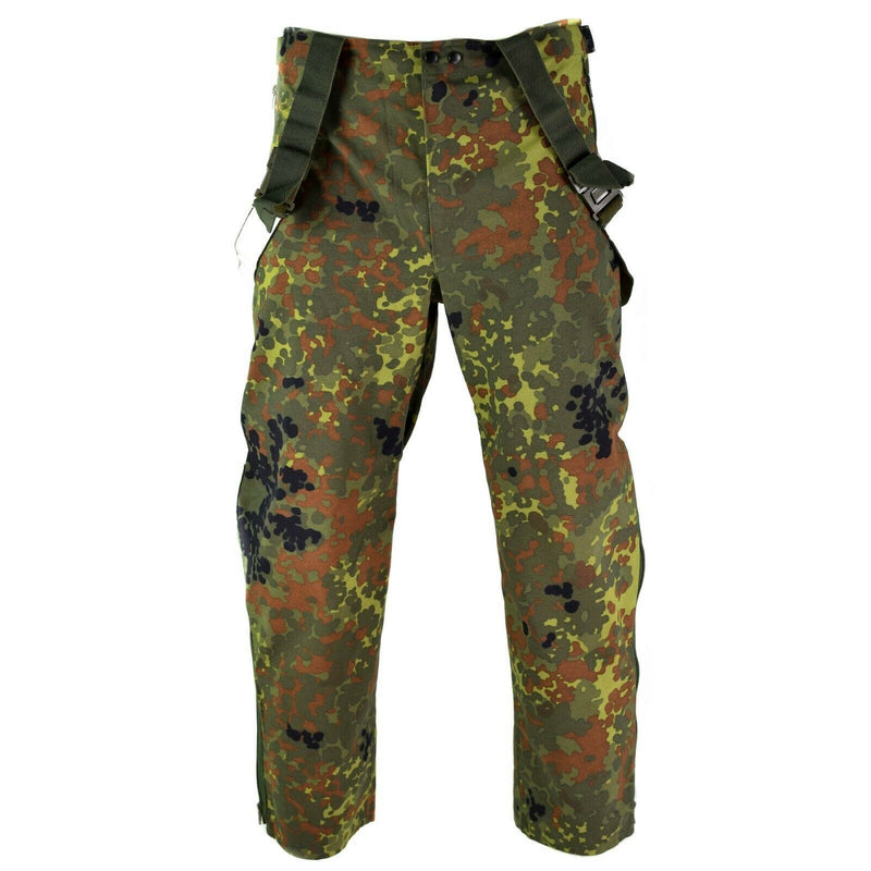 Oryginalne spodnie armii niemieckiej Goretex BIB N BRACE FLCKTARN PANTY Ogólny deszcz